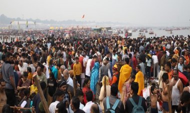 महाकुम्भ में सुबह से अब तक 24.93 लाख श्रद्धालुओं ने संगम में लगाई डुबकी, स्नान जारी