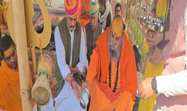 प्रयागराज महाकुम्भ में विश्व कल्याण की कामना से शुरू हुआ शत चंडी व रूद्र चंडी महायज्ञ