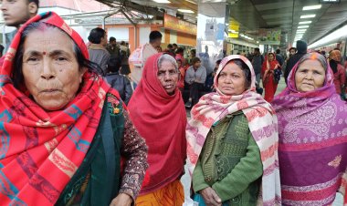  श्रद्धालु बाेले, महाकुम्भ में गरीबी मिटाने नहीं अपनी आस्थावश जा रहे 