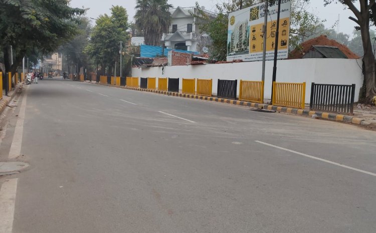मुरादाबाद में लगातार तीसरे दिन भी नहीं निकला सूरज, सड़कों पर पसरा सन्नाटा