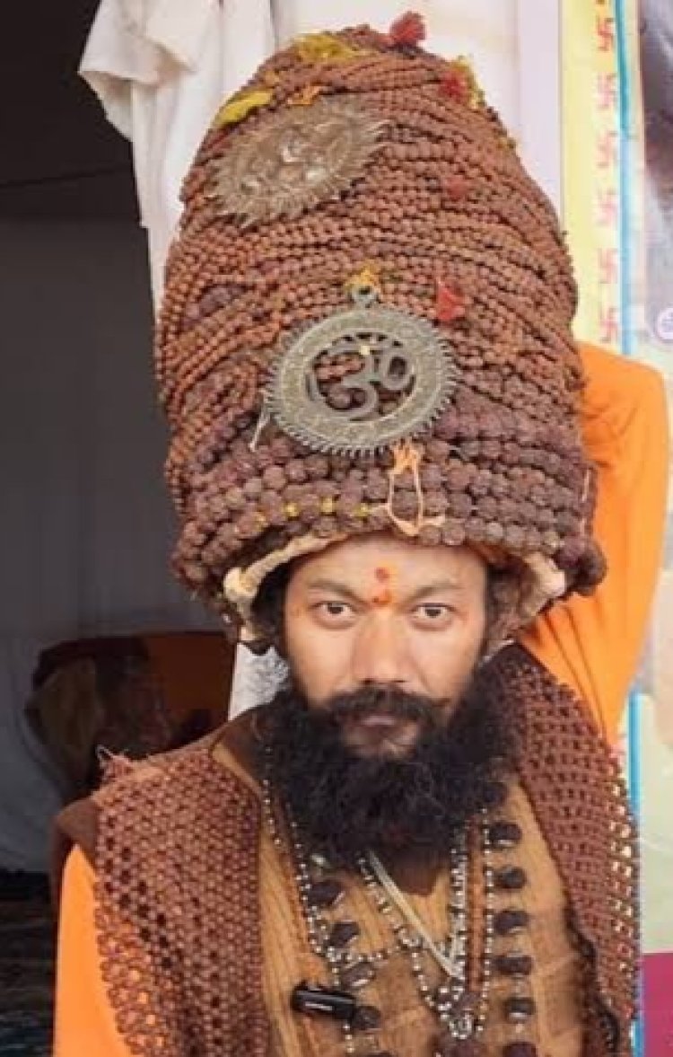 छह वर्षों से सिर पर 45 किलो रुद्राक्ष धारण कर रहे हैं बाबा गीतानंद