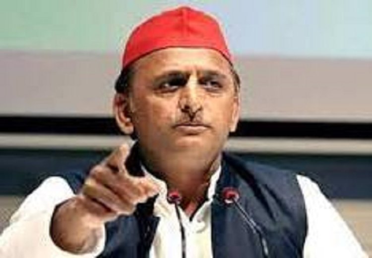 संगम में ड्रेजर लगाकर नदी की धारा मोड़ कर पर्यावरणीय अपराध कर रही सरकार : अखिलेश यादव