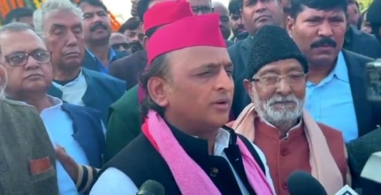 प्रयागराज में कैबिनेट बैठक कर राजनीतिक संदेश देना चाहती है सरकार : अखिलेश