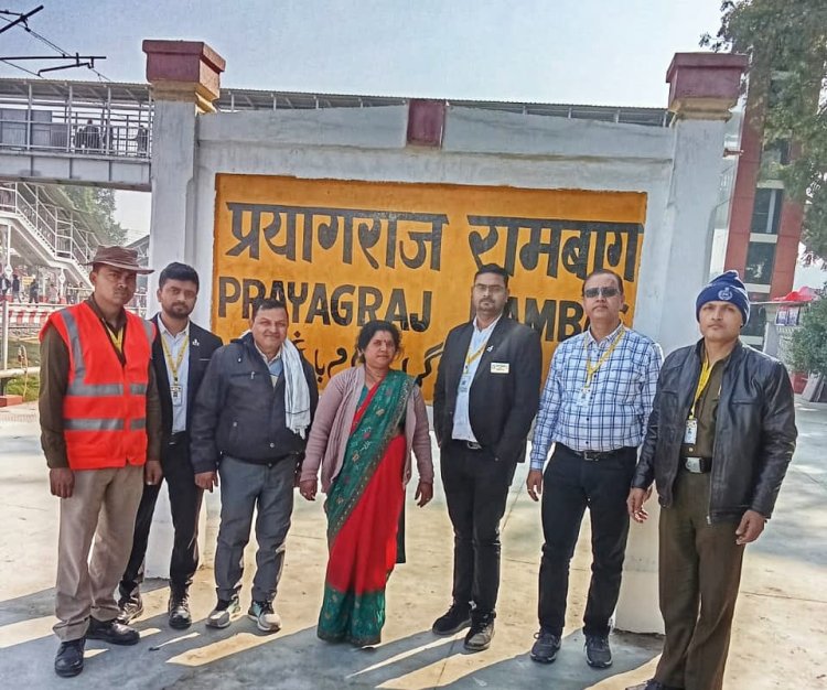 महाकुंभः बिछड़ाें को अपने परिजनों से मिला रहा पूर्वोत्तर रेलवे का खोया- पाया केंद्र