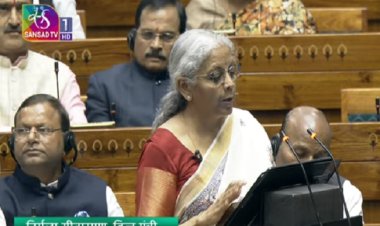 निर्मला सीतारमण ने केंद्रीय बजट 2025-26 संसद में पेश किया 