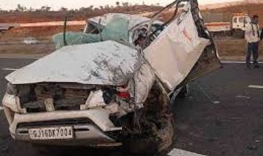 मंदसाैर में बेकाबू होकर पलटी कार, दंपत्ति की मौत, 4 घायल