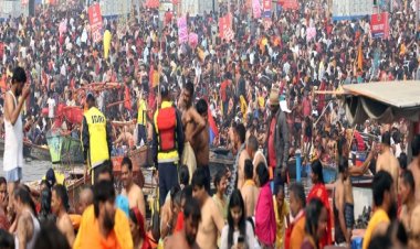 प्रयागराज महाकुम्भ में अब तक 42 करोड़ से अधिक श्रद्धालु लगा चुके हैं आस्था की डुबकी