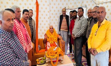 गोवर्धन मठ पुरी पीठ शंकराचार्य के शिविर में पहुंचा नेपाल देश का प्रतिनिधि मंडल