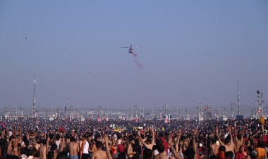 महाकुम्भ : आस्ट्रेलिया की आबादी से सत्रह गुणा ज्यादा श्रद्धालु संगम में लगा चुके आस्था की डुबकी