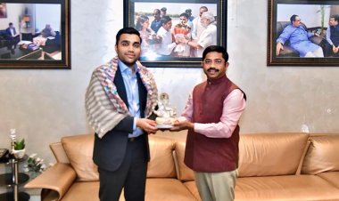 यूपी में पॉवर एवं सीमेंट प्लांट में निवेश की भावी योजना पर कार्य कर रहा अडानी समूह