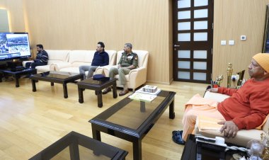 तड़के चार बजे से ही वॉर रूम में डटे सीएम योगी, स्नान पर्व पर पल- पल का लिया अपडेट