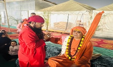 महाकुम्भ में पहुंचे पाकिस्तान कराची स्थित हनुमान मंदिर के श्री महंत रामनाथ मिश्र