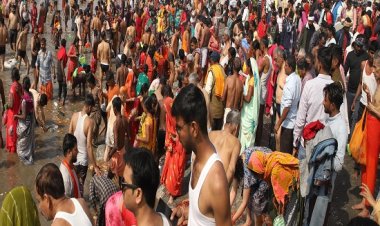 महाकुम्भ: सुबह 08 बजे तक 33.25 लाख से अधिक श्रद्धालुओं ने लगाई आस्था की डुबकी