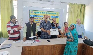 बकरी को बियरर चेक की तरह उपयोग कर सकते हैं किसान : डॉ अजय कुमार सिंह