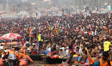 महाकुम्भ में थमने का नाम नहीं ले रहा जनसैलाब, अब तक 58.03 करोड़ श्रद्धालु लगा चुके आस्था की डुबकी