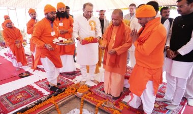 सीएम योगी ने 2,850 करोड़ की लागत से देश के प्रथम बॉयो पॉलिमर संयंत्र का किया शिलान्यास