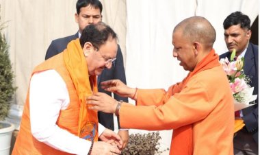 महाकुम्भ पहुंचे भाजपा अध्यक्ष नड्डा, संगम में लगायी डुबकी