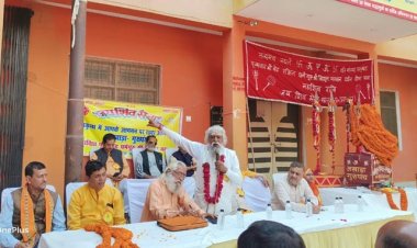 मोदी-योगी के अथक प्रयास से सनातन को पूरे विश्व में मिली नई पहचान : जगतारमुनि