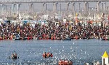 प्रयागराज की पावन त्रिवेणी में लाखों श्रद्धालुओं ने लगाई आस्था की डुबकी