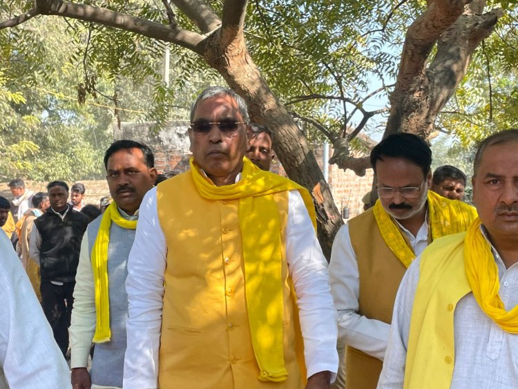 हार की आशंका देख चुनाव आयाेग पर सवाल उठा रहे अखिलेश यादव : ओमप्रकाश राजभर
