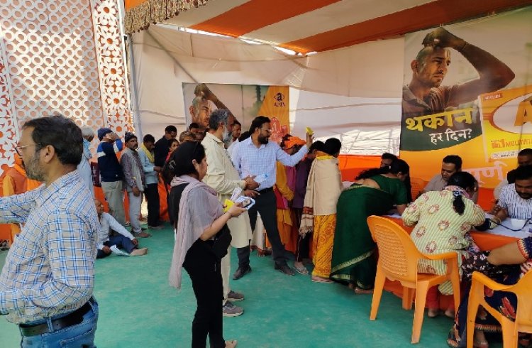 एल्केम ने प्रयागराज महाकुंभ मेला क्षेत्र में लगाया निशुल्क चिकित्सा कैंप