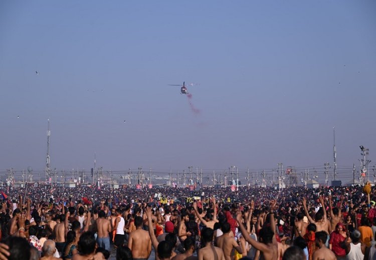 महाकुम्भ : आस्ट्रेलिया की आबादी से सत्रह गुणा ज्यादा श्रद्धालु संगम में लगा चुके आस्था की डुबकी