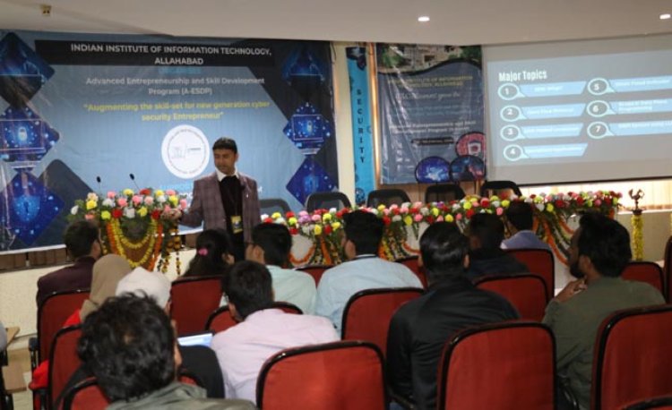 ट्रिपल आईटी में “सुरक्षित नेटवर्किंग और व्यापार के अवसर“ पर गाेष्ठी
