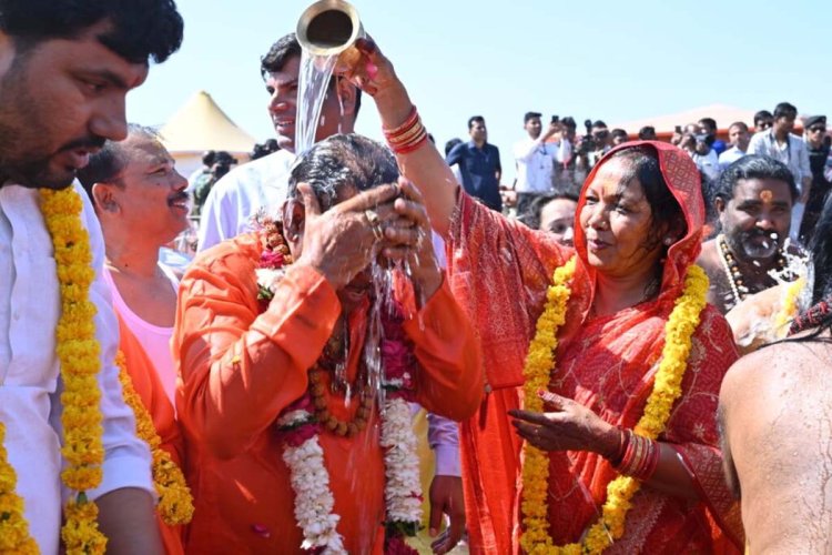 छत्तीसगढ़ के मुख्यमंत्री साय, राज्यपाल और विधानसभा अध्यक्ष ने संगम में लगाई आस्था की डुबकी