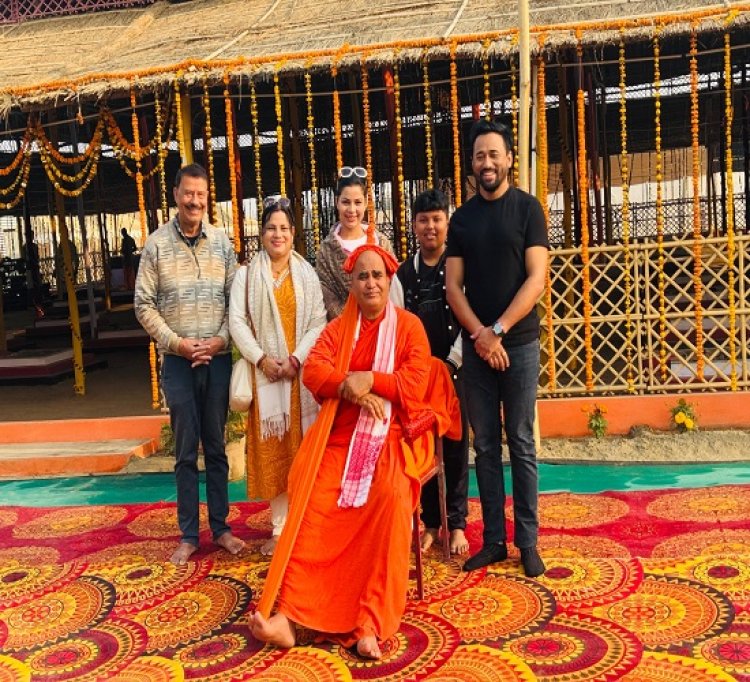 शंकराचार्य के शिविर में पहुंचे असम एएसएफएफडीसी के अध्यक्ष व अभिनेत्री प्रीती कुङगुना