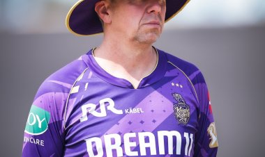 जीत-हार में ज्यादा उत्साहित या मायूस न हों: केकेआर स्पिन गेंदबाजी कोच कार्ल क्रो