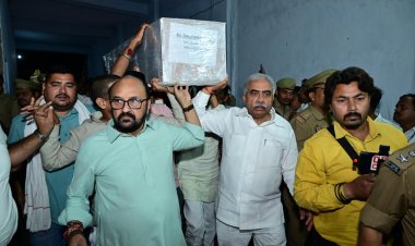 देर रात पैतृक हाथीपुर गांव पहुंचा शुभम का पार्थिव शरीर, राजकीय सम्मान के साथ होगा अंतिम संस्कार