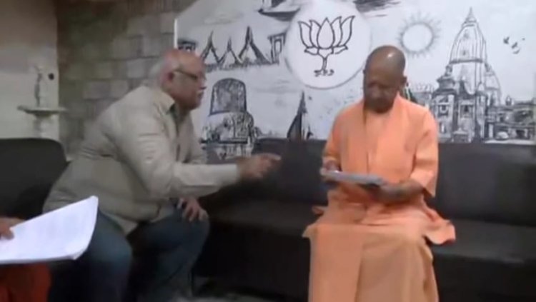 मुख्यमंत्री योगी अचानक पहुंचे प्रधानमंत्री मोदी के संसदीय कार्यालय, शिकायतें भी सुनी
