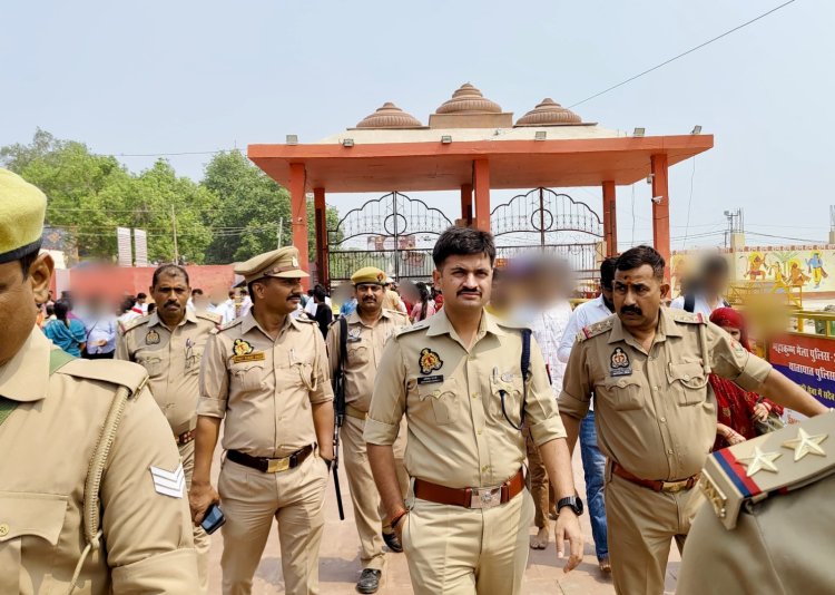 प्रयागराज : हनुमान जन्मोत्सव पर मंदिराें में भक्ताें की भीड़, पुलिस सुरक्षा में मुस्तैद