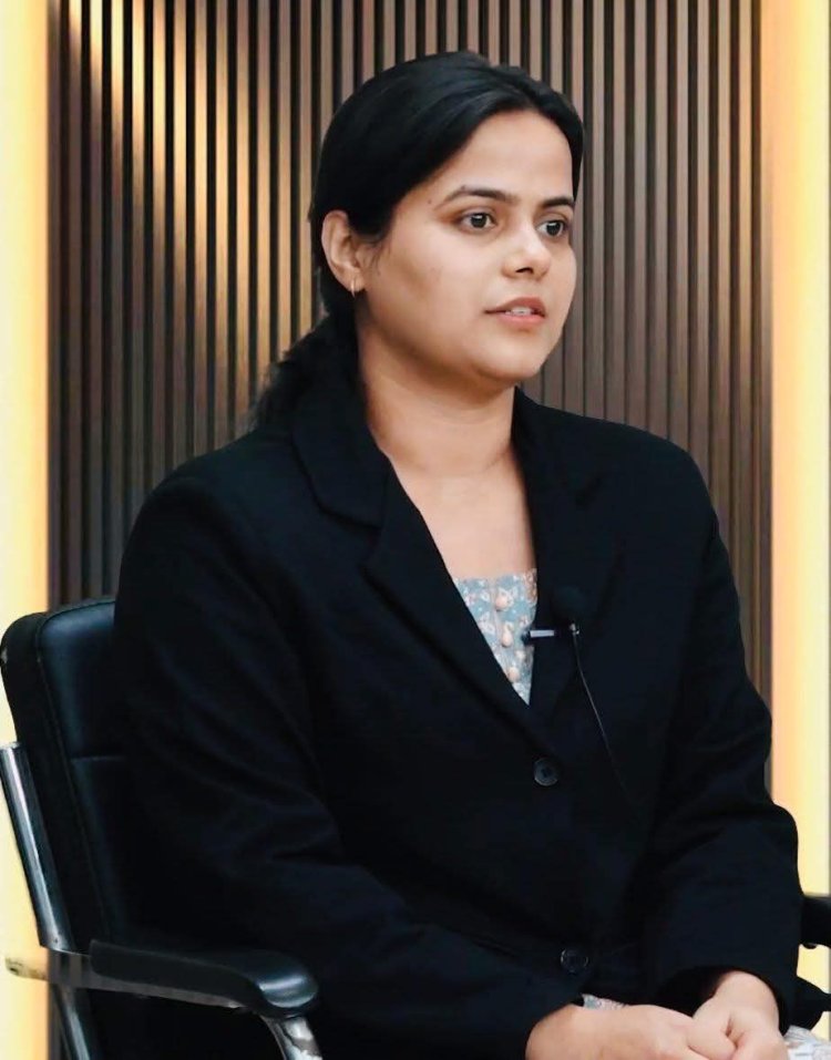 बलिया की बेटी हैं यूपीएससी टॉपर शक्ति दुबे