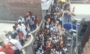 फिरोजाबाद: दिल्ली से ससुराल आया युवक पहुंचा 30 फीट ऊंचे बिजली के तारों पर, मची अफरा-तफरी और घंटों चला रेस्क्यू ऑपरेशन