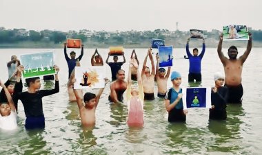 प्रयागराज में जल योग | प्रयागराज में तैरकों का अनोखा योग अभ्यास! | अंतर्राष्ट्रीय योग दिवस का अनूठा उत्सव!