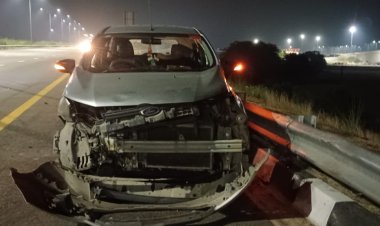 पूर्वांचल एक्सप्रेस-वे पर एक दुखद घटना में, एक अज्ञात वाहन की टक्कर से बाइक सवार की जान चली गई। यह घटना हलियापुर थाना क्षेत्र में हुई, जिससे इलाके में शोक की लहर दौड़ गई है।