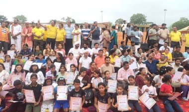 संगम तट अरैल घाट पर हुआ तीसरा ‘त्रिवेणी योग महोत्सव’