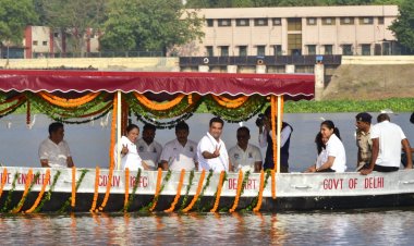 सोनिया विहार में यमुना तट पर योग दिवस समारोह: मुख्यमंत्री, सांसद और मंत्री ने लिया भाग
