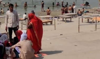 गंगा में डुबकी लगाते ही सब कुछ गायब: लखनऊ के श्रद्धालु का दर्द