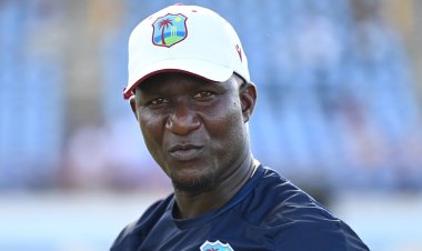 अंपायर के फैसले पर आपत्ति जताई तो आईसीसी ने वेस्टइंडीज के कोच डेरेन सैमी पर लगाया जुर्माना