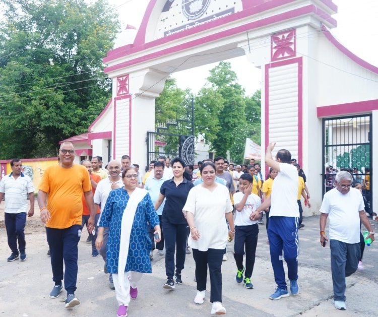 उत्साह, उमंग और अनुशासन के साथ आयोजित हुई योग मैराथन