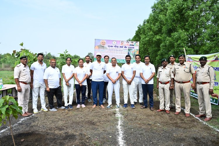 जांजगीर : 11वां अंतर्राष्ट्रीय योग दिवस पर सामूहिक योग कार्यक्रम का हुआ आयोजन