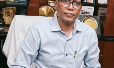 डॉ वीके पांडेय ने एमएलएन मेडिकल कॉलेज के प्राचार्य का कार्यभार संभाला