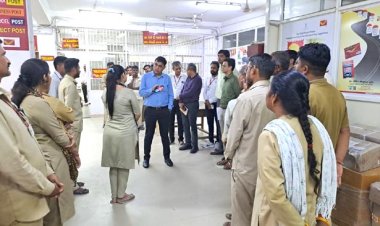 नेशनल पोस्टल वर्कर्स डे : डाक ही नहीं, बैंकिंग व आधार सेवाएं भी घर बैठे उपलब्ध करा रहा डाकिया - कृष्ण कुमार यादव