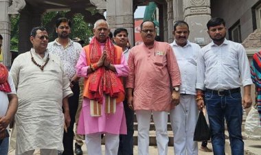 भाजपा सांसद जनार्दन सिंह ने विंध्याचल में की पूजा-अर्चना, बिहार चुनाव में 225 सीटें जीतने का दावा