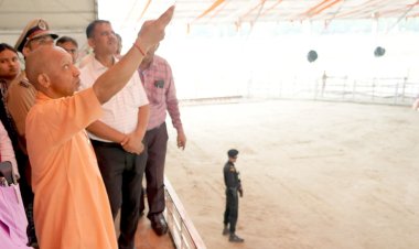 सीएम योगी आदित्यनाथ ने किया प्रधानमंत्री के प्रस्तावित जनसभा स्थल का निरीक्षण