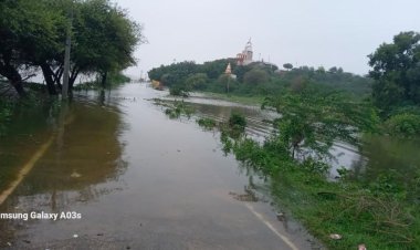 पंचनद धाम महासंगम में बाढ़ का कहर, यमुना नदी खतरनाक रूप में