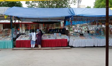 प्रयागराज संगम नगरी में सज गया राखी बाजार, भाभियों के लिए लुम्बा राखी भी क्रेज में