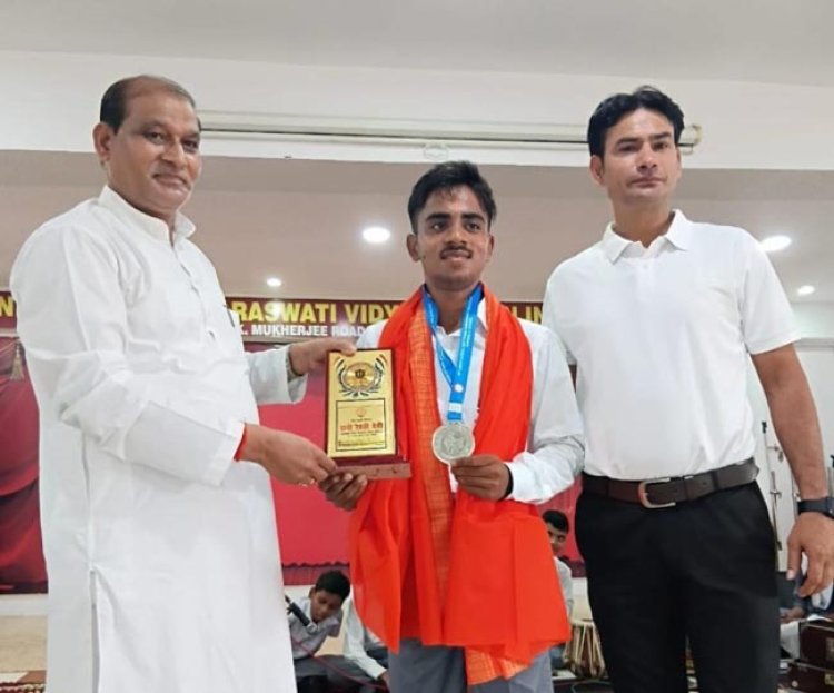 रानी रेवती देवी के प्रशांत ने जूनियर नेशनल सॉफ्ट टेनिस चैम्पियनशिप में जीता सिल्वर मेडल